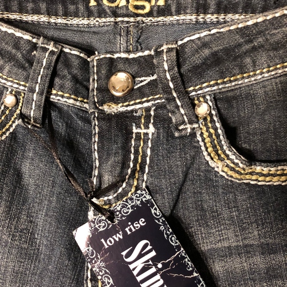 Reign Skinny Jeans NWT - Picture 3 of 3